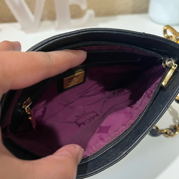 MCM SMALL BLACK QUILTED SHOULDER BAG - Picture 10 of 11